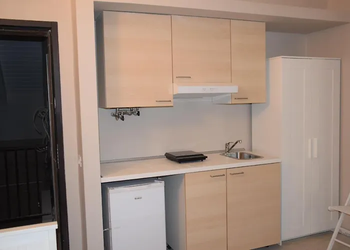 ゲストハウス B ＆ B レオナルド 3*