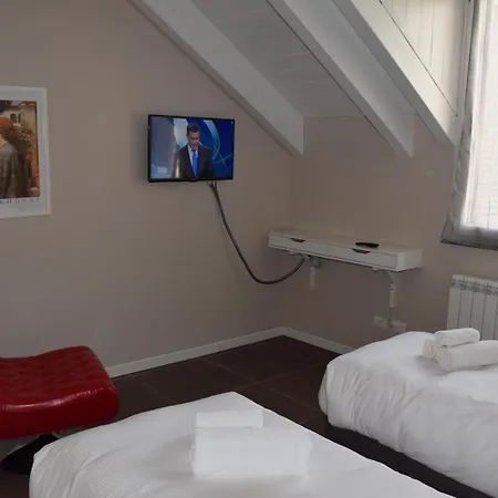 Leonardo Guest house